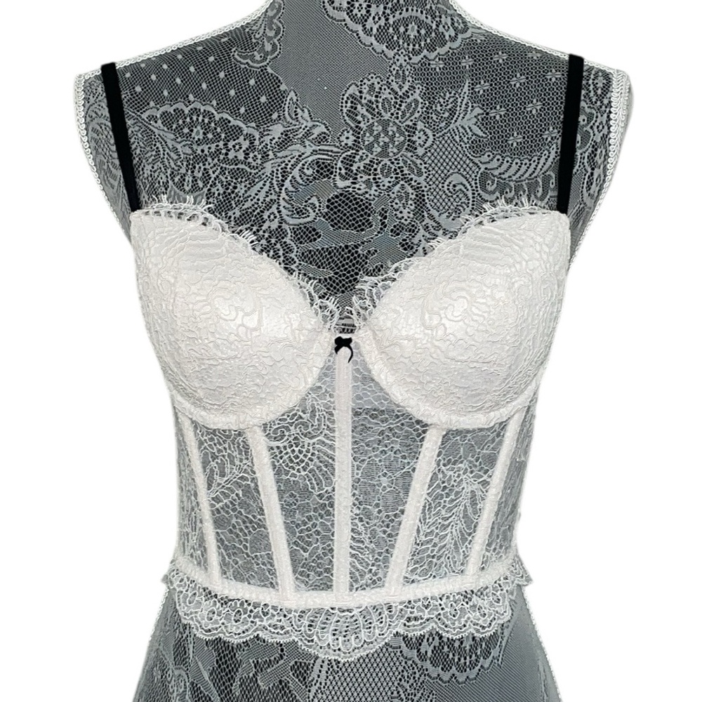 Victoria’s Secret Dream Angels lined demi white‎ lace bustier bra. Size 34C.